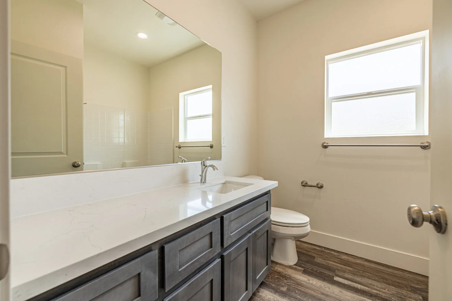 Sunset Retreat — Bathroom 2