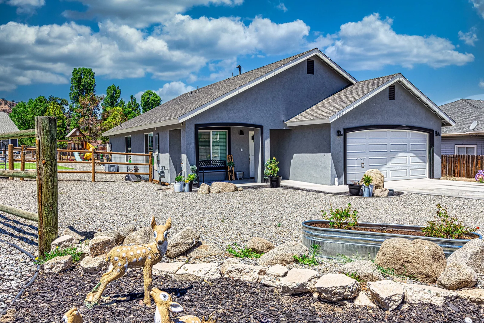 Tranquil Oasis model exterior